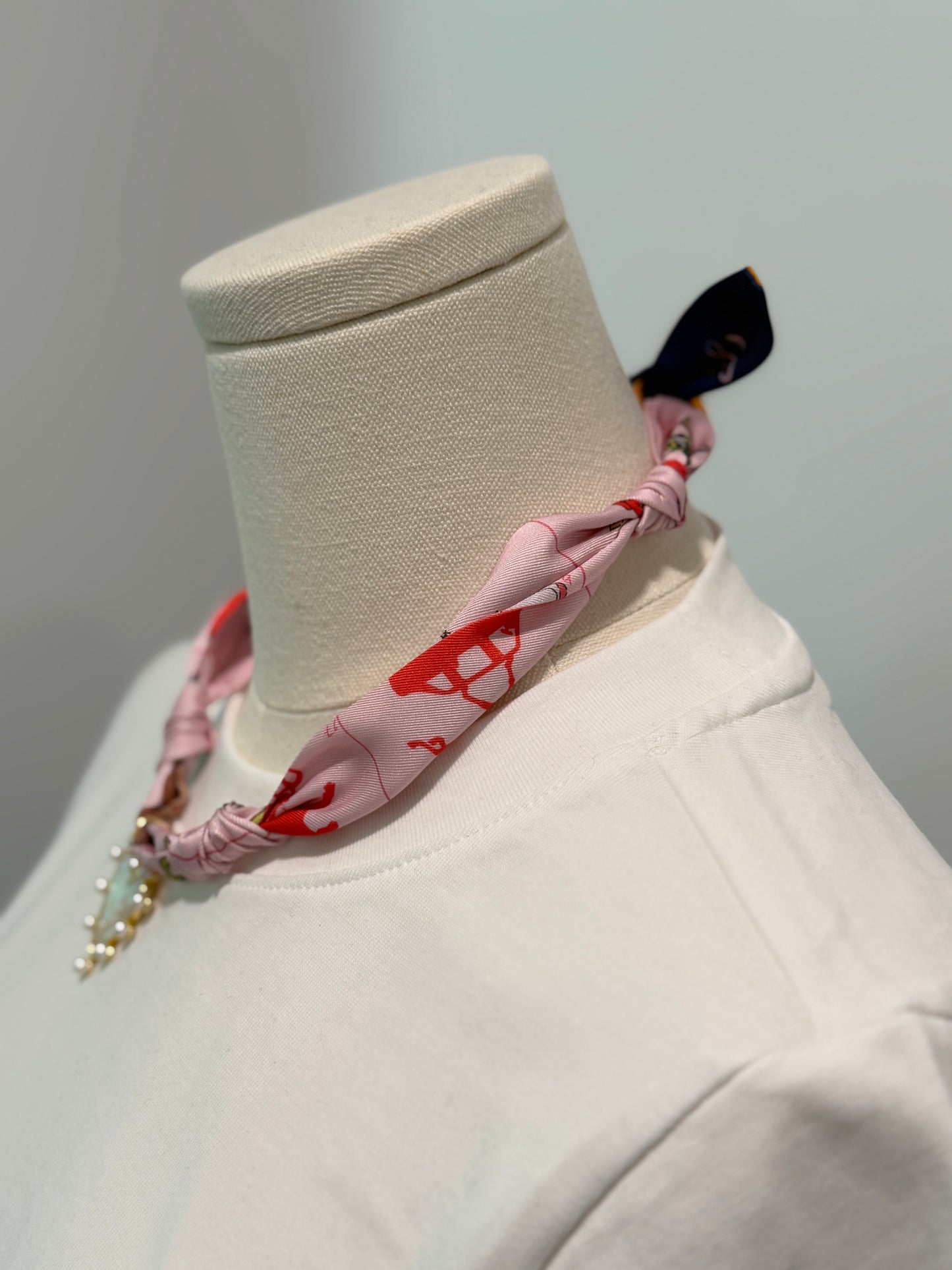 Scarf Charm Necklace - Single
Charm Pinky Coral + Pearlescent Heart